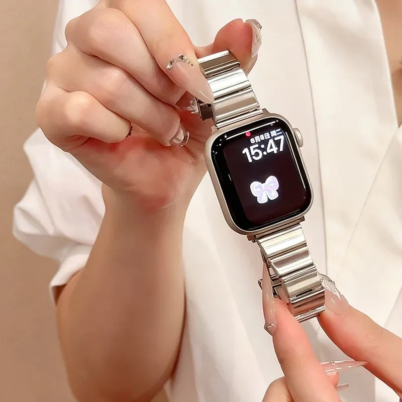 Bracelet acier fin pour Apple Watch 38 à 49 mm femmes