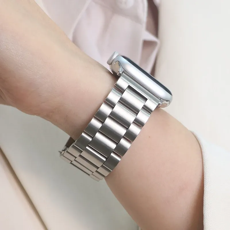Bracelet acier pour Apple Watch 38 à 49 mm série 12