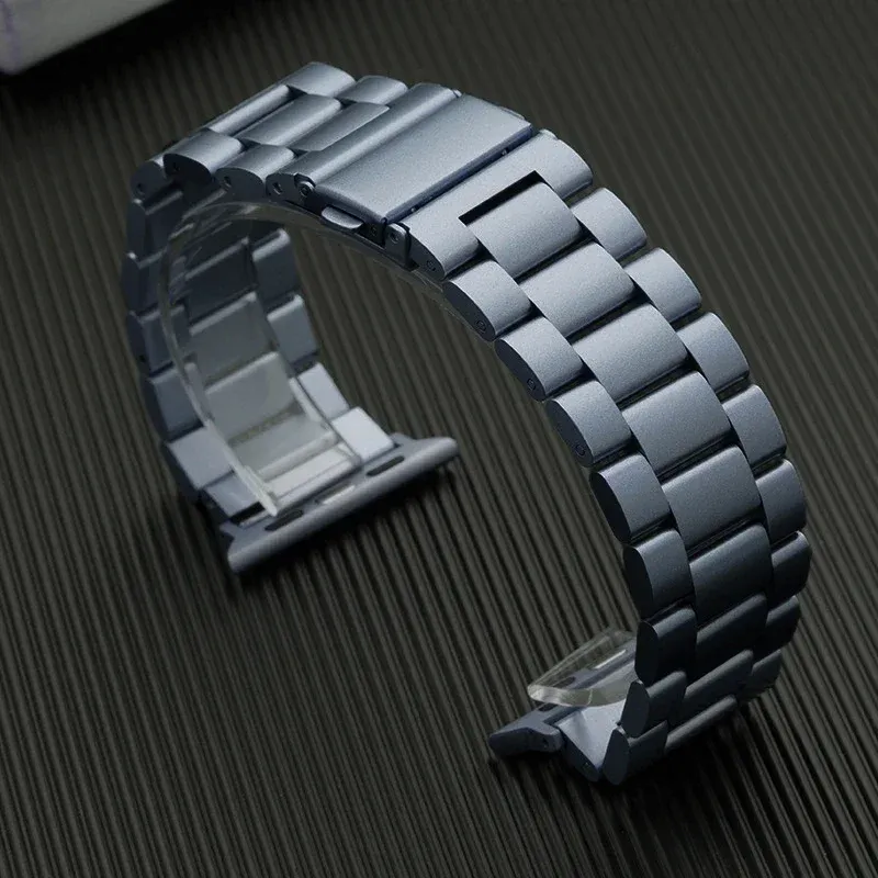 Bracelet acier pour Apple Watch 38 à 49 mm série 12