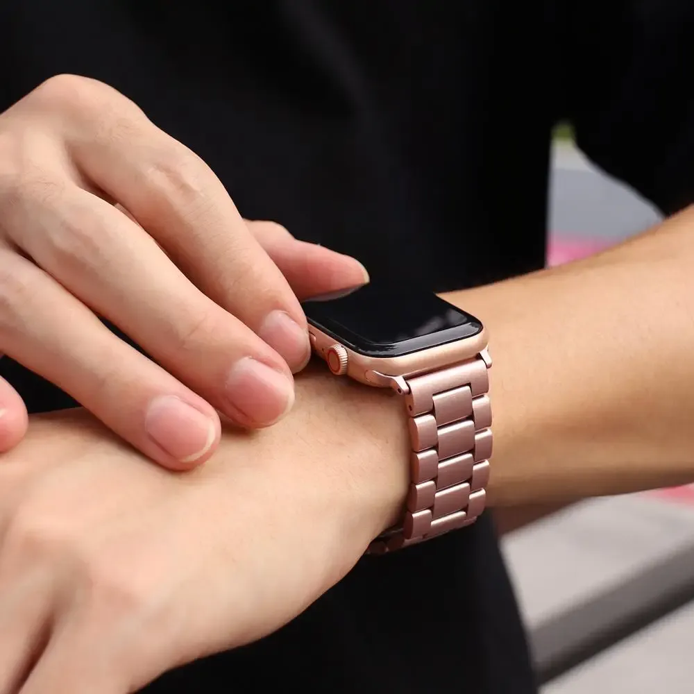 Bracelet acier pour Apple Watch 38 à 49 mm série 12