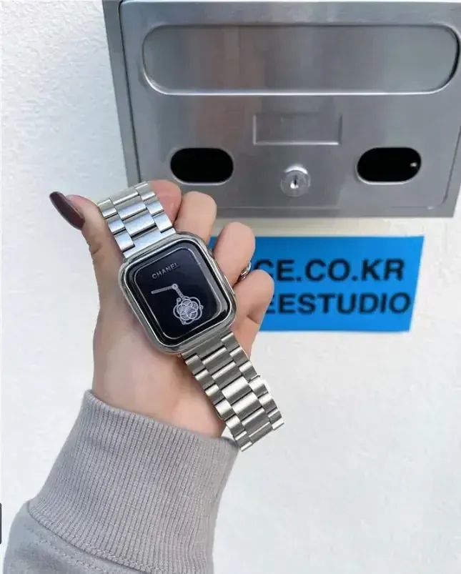 Bracelet acier pour Apple Watch 38 à 49 mm série 12