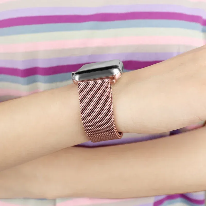 Bracelet boucle milanaise pour Apple Watch 38 à 49 mm