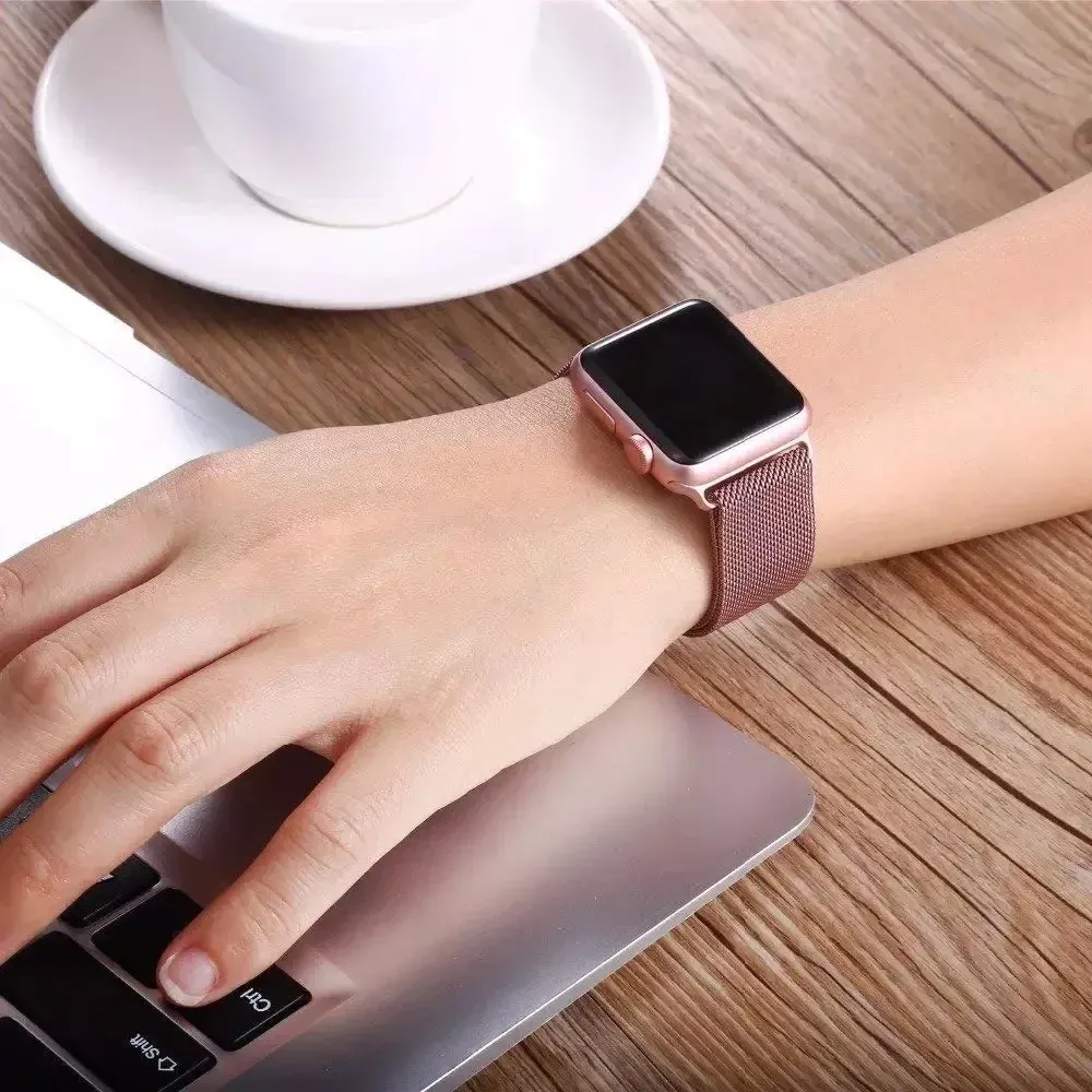 Bracelet boucle milanaise pour Apple Watch 38 à 49 mm