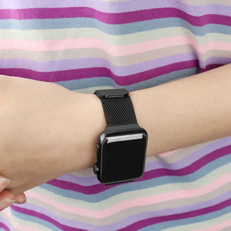 Bracelet boucle milanaise pour Apple Watch 38 à 49 mm
