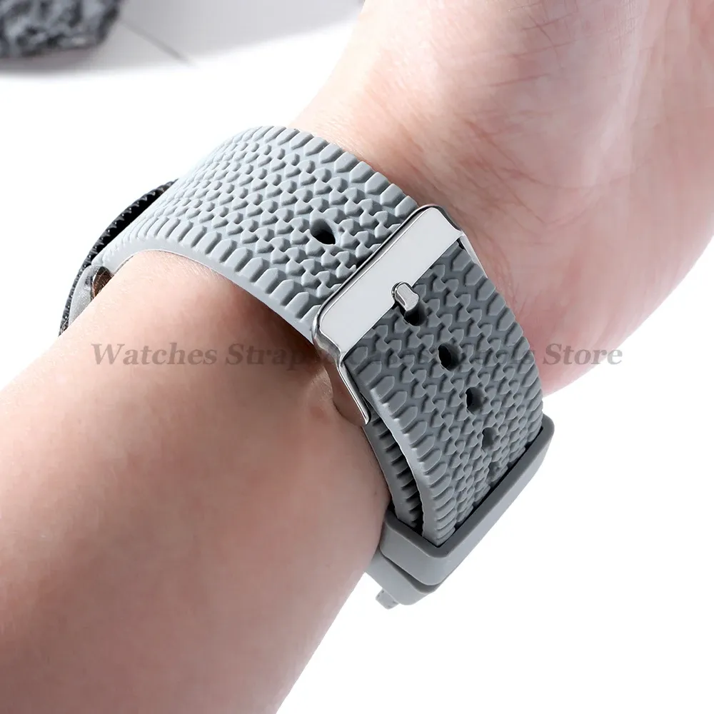 Bracelet caoutchouc 18 à 24 mm dégagement rapide