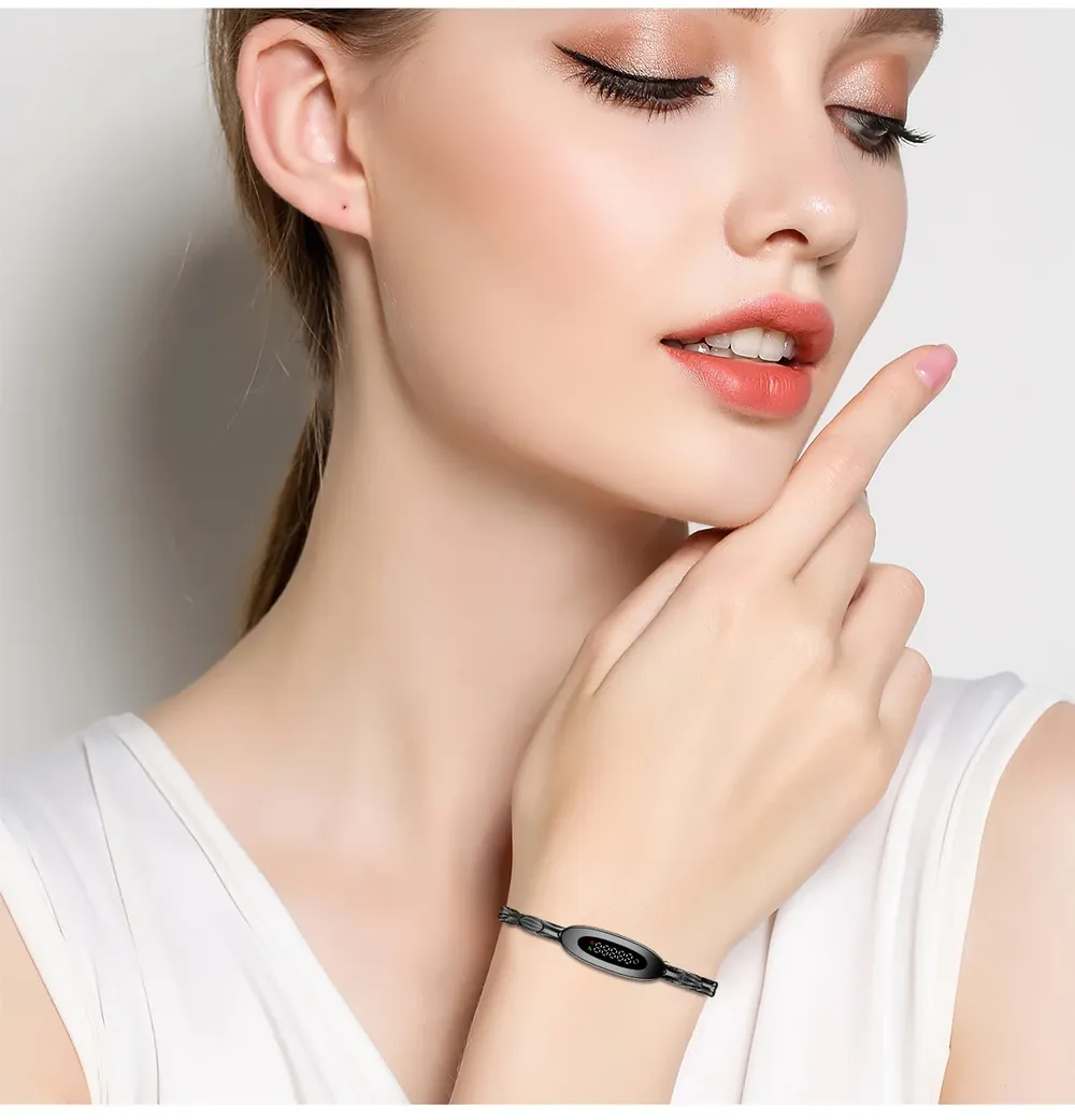 Bracelet connecté luxe suivi forme rappel appels