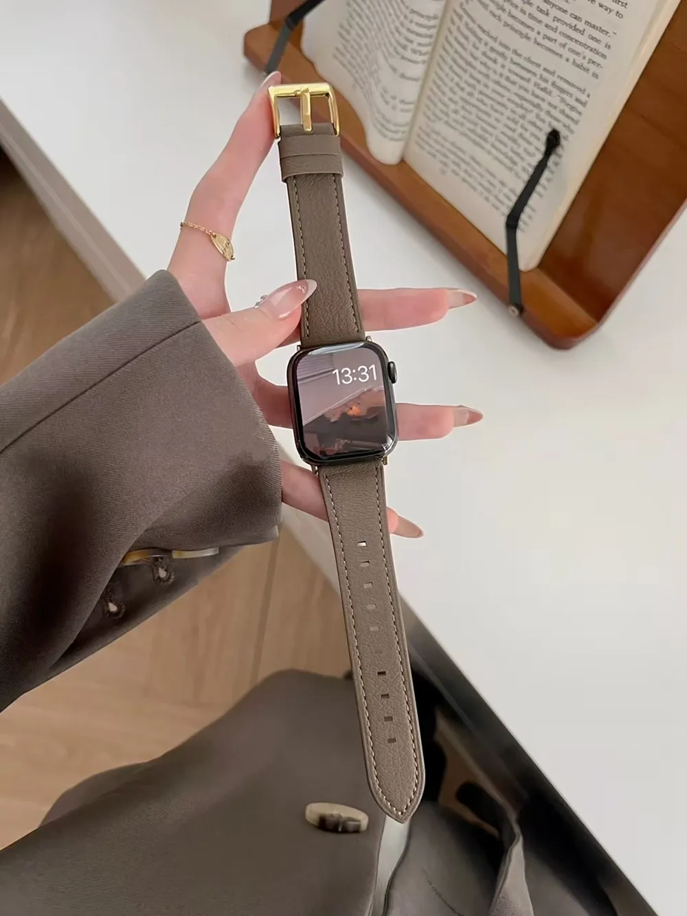 Bracelet cuir boucle pour Apple Watch 38 à 49 mm