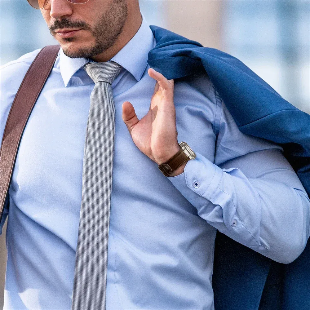Bracelet cuir design Mecha pour Apple Watch 44 à 49 mm