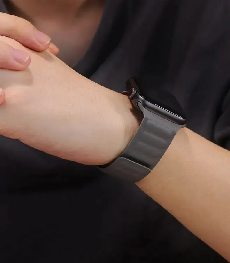 Bracelet cuir magnétique pour Apple Watch 38 à 49 mm