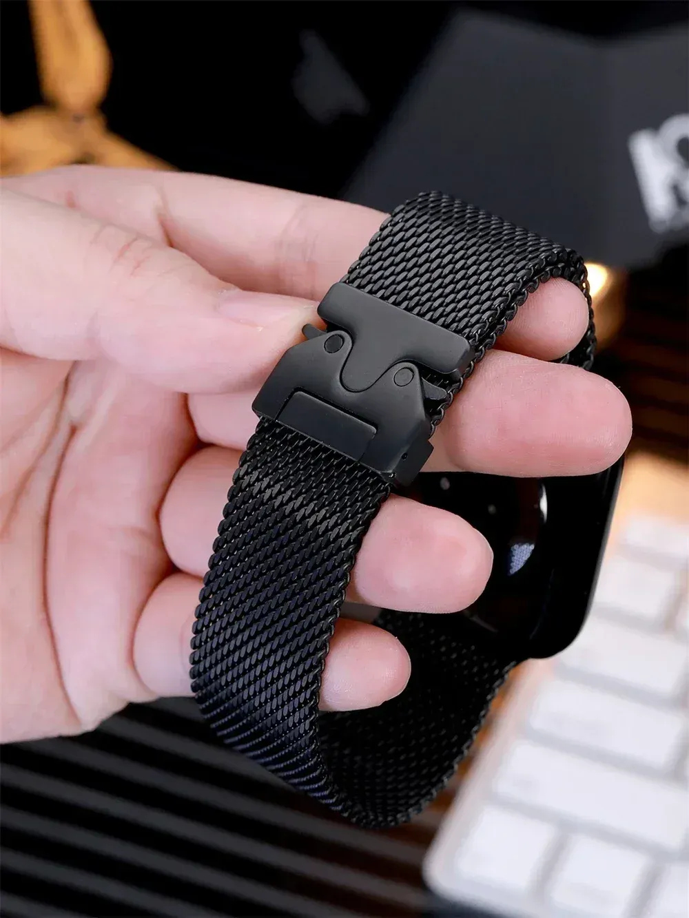 Bracelet maille milanaise 38 à 49 mm pour Apple Watch