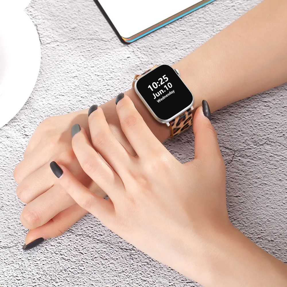Bracelet montre cuir léopard Apple Watch 38 à 49 mm