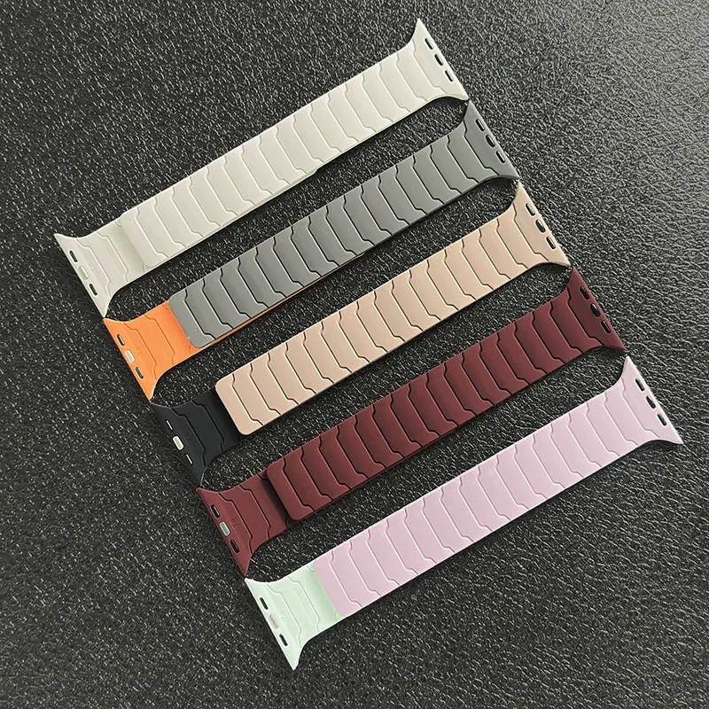 Bracelet montre silicone magnétique 38 à 49 mm pour Apple Watch