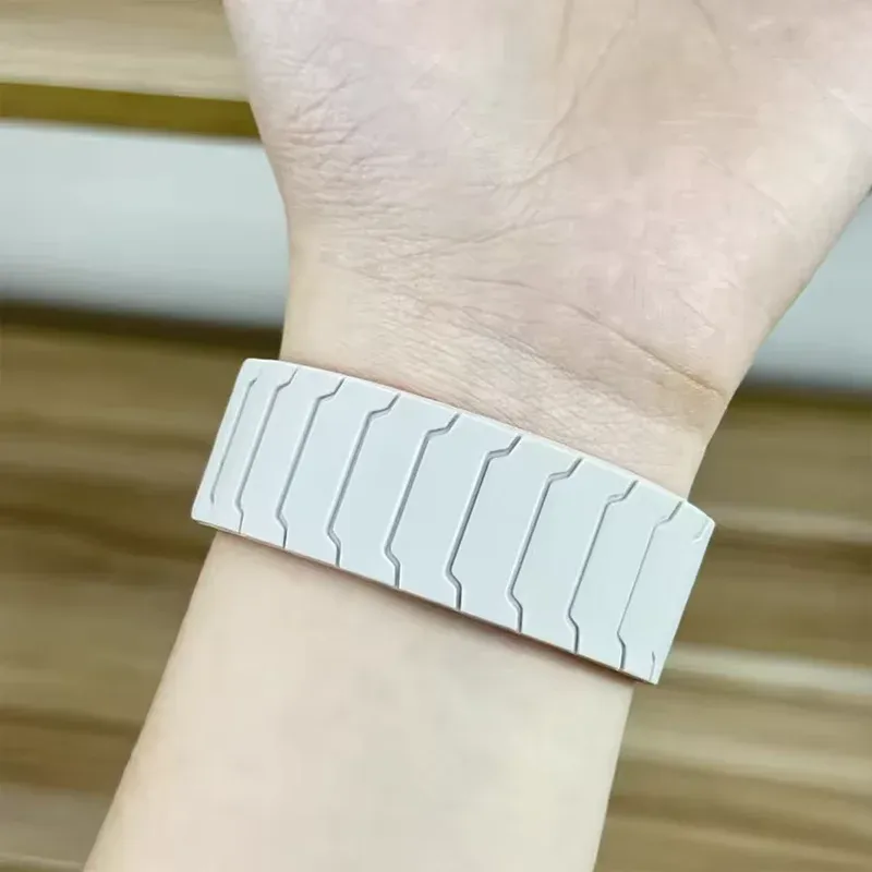 Bracelet montre silicone magnétique