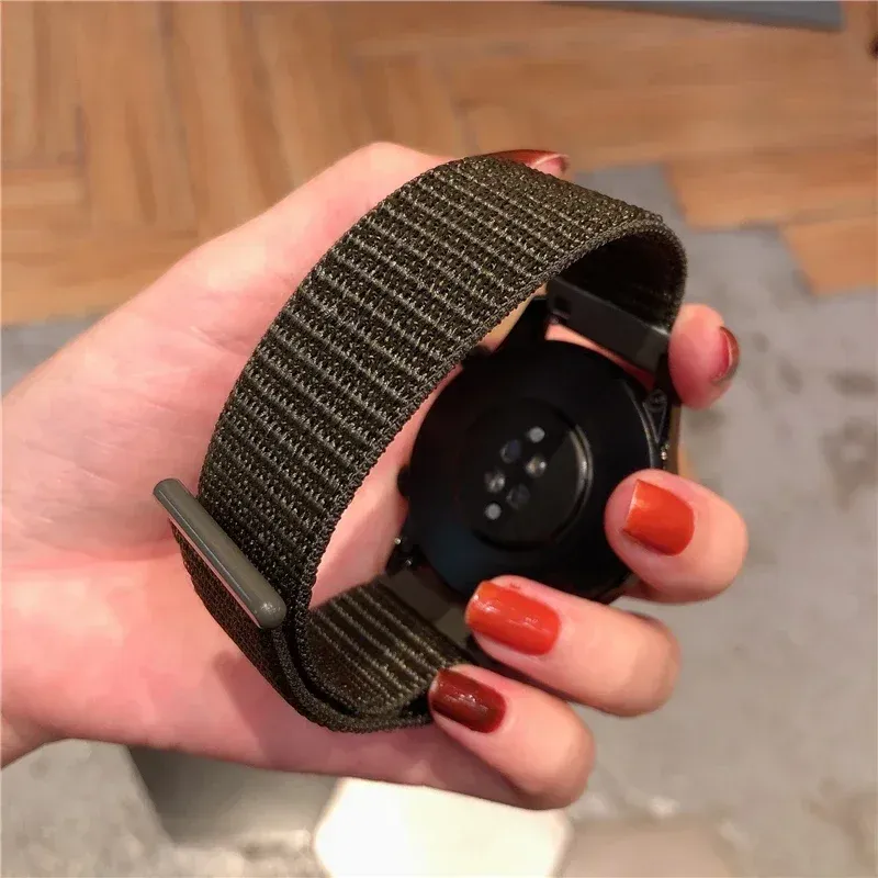 Bracelet nylon 20 et 22 mm pour Samsung et Huawei