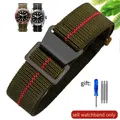 Bracelet nylon élastique 18 à 22 mm style militaire – Couleur du bracelet Green red-Black