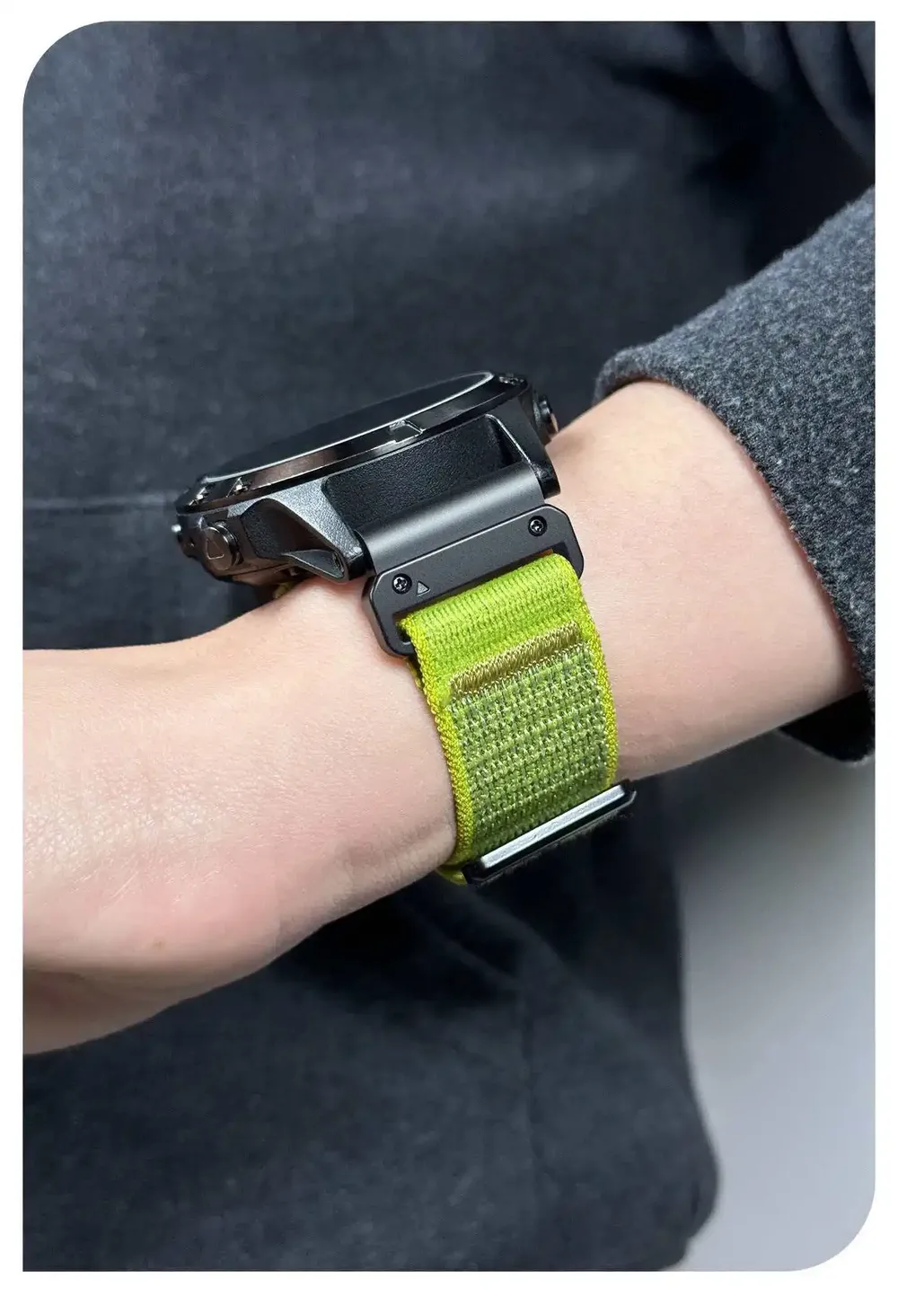 Bracelet nylon pour montre connectée 22 à 26 mm