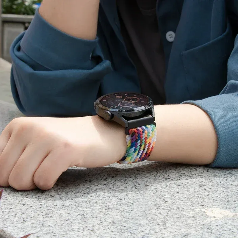 Bracelet nylon tressé élastique 20 à 22 mm Samsung et Huawei