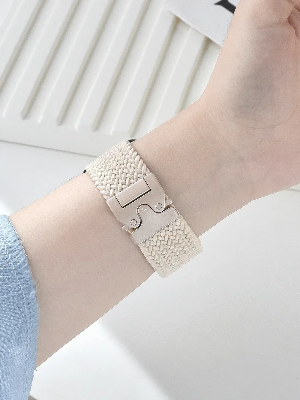 Bracelet nylon tressé parachute pour Apple Watch 38 à 49 mm