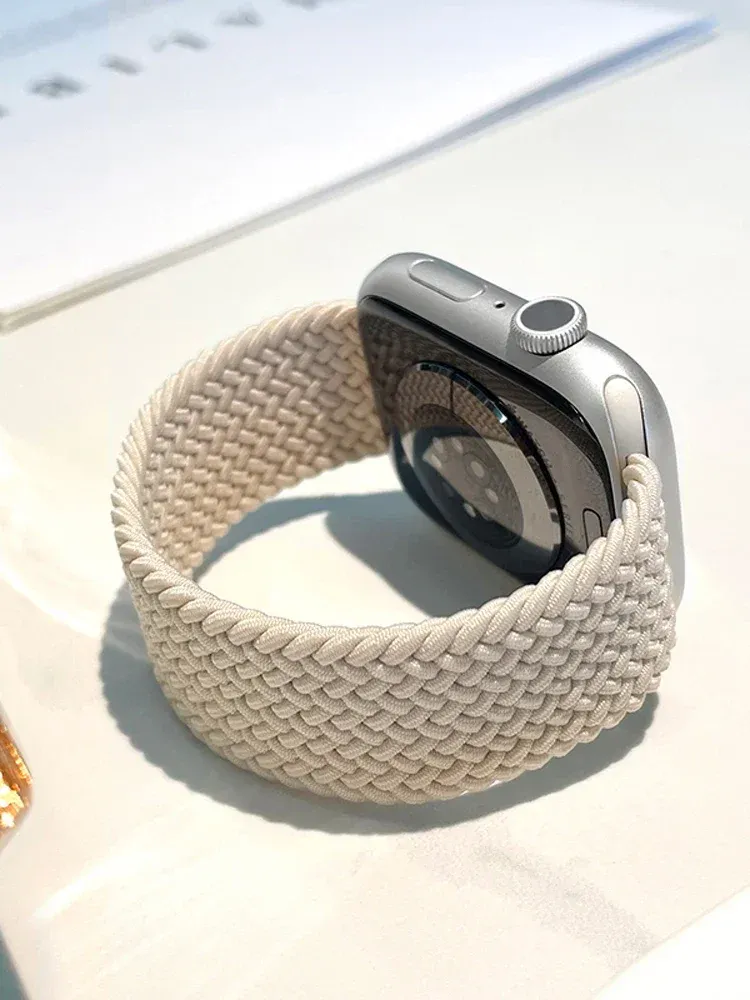 Bracelet nylon tressé Solo Loop 38 à 49 mm pour Apple Watch