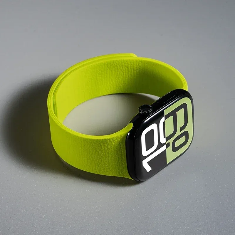 Bracelet silicone magnétique pour Apple Watch 38 à 49 mm