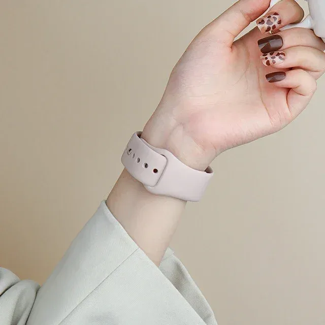 Bracelet silicone pour Apple Watch 38 à 49 mm