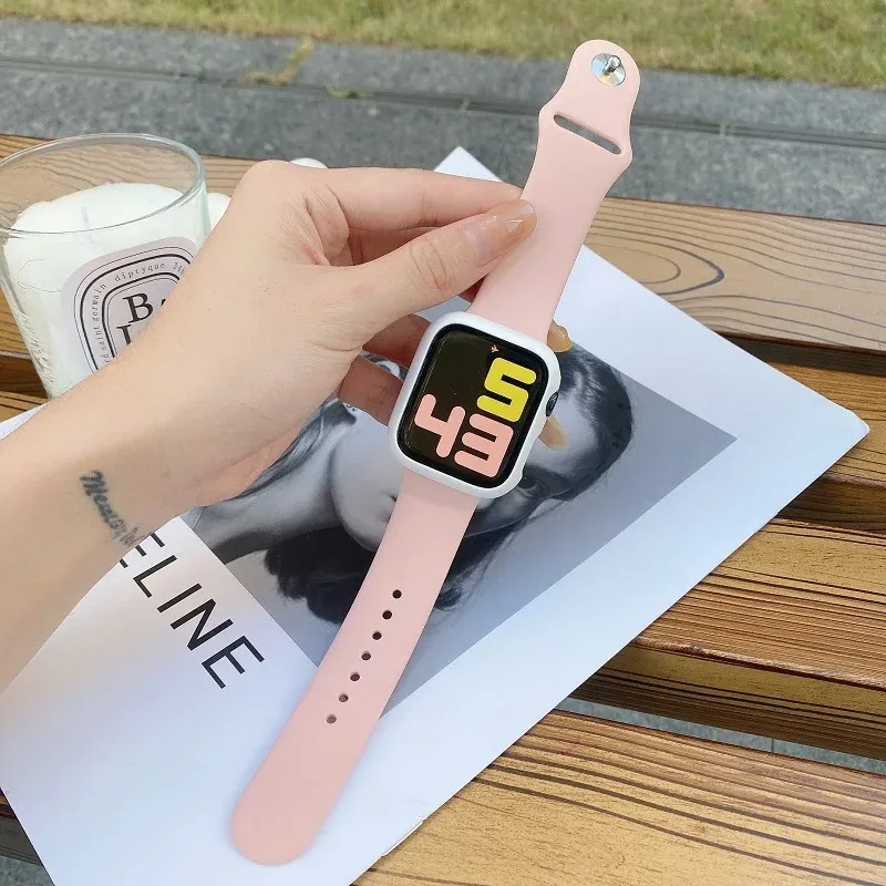 Bracelet silicone pour Apple Watch 38 à 49 mm