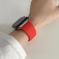Bracelet silicone pour Apple Watch 38 à 49 mm série 11 SE – Couleur du bracelet 14 rouge