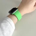 Bracelet silicone pour Apple Watch 38 à 49 mm série 11 SE – Couleur du bracelet 74 Vert vif