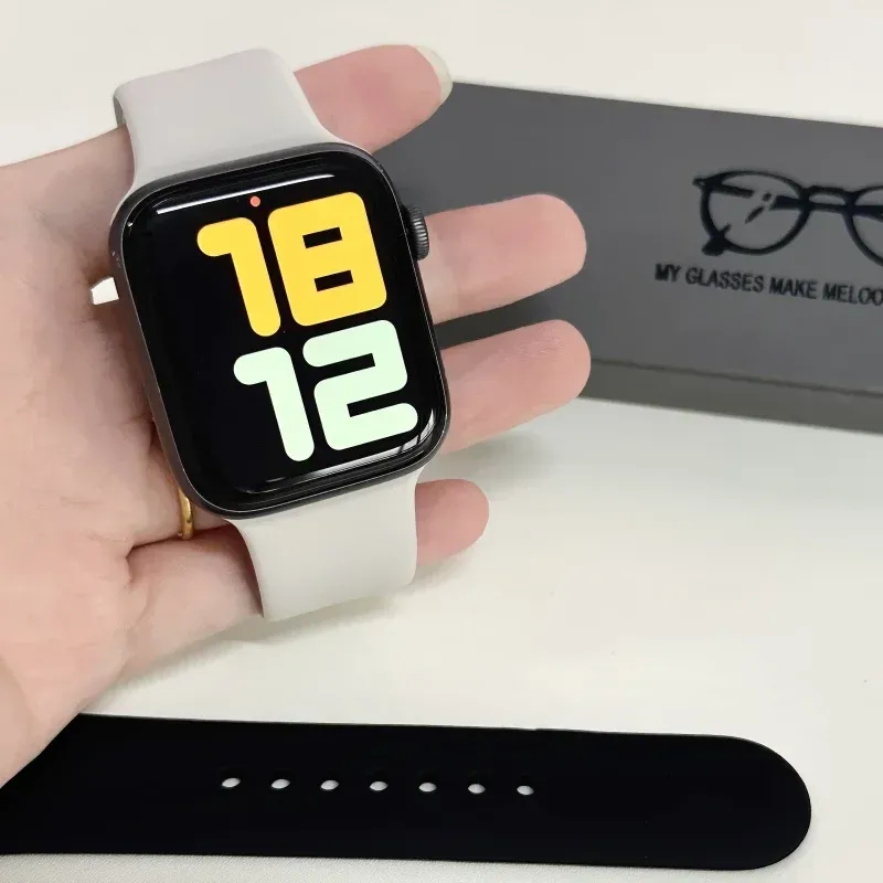 Bracelet silicone pour Apple Watch 38 à 49 mm série 11 SE