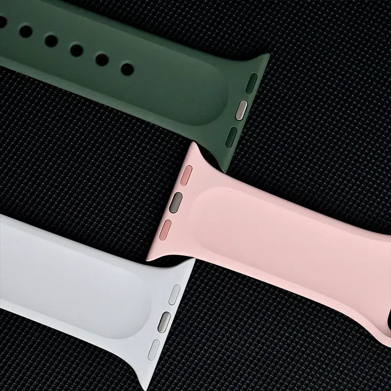 Bracelet silicone pour Apple Watch 38 à 49 mm série 11 SE