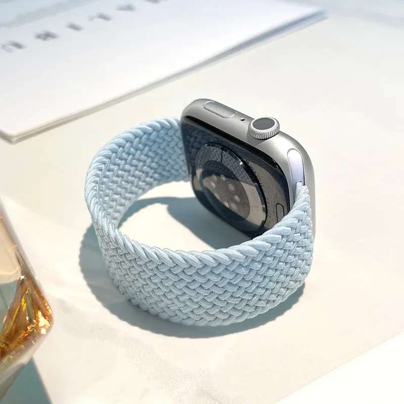 Bracelet Solo Loop tressé pour Apple Watch 40 à 49 mm