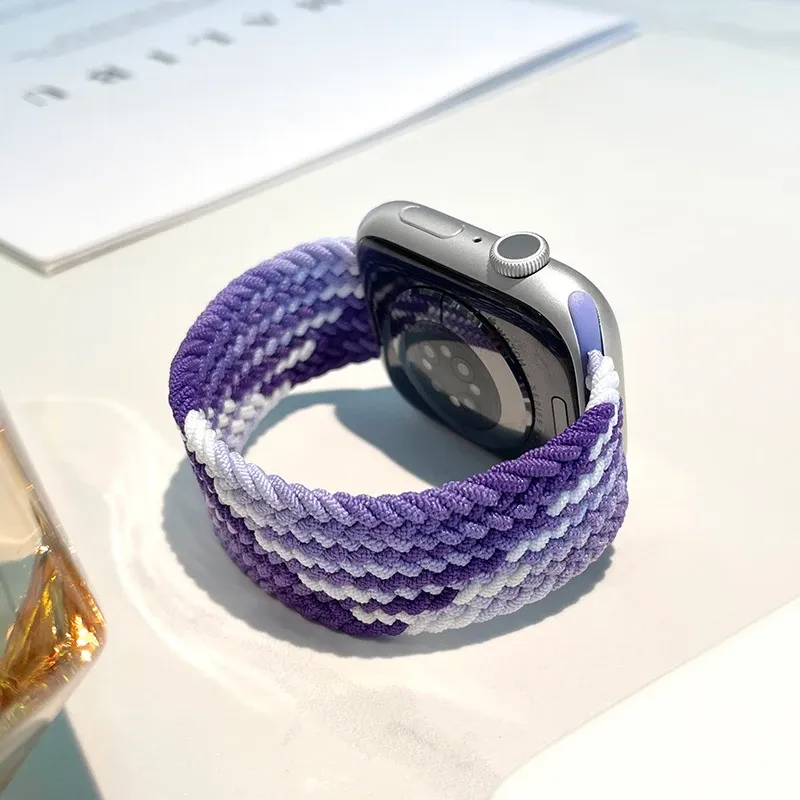 Bracelet Solo Loop tressé pour Apple Watch 40 à 49 mm