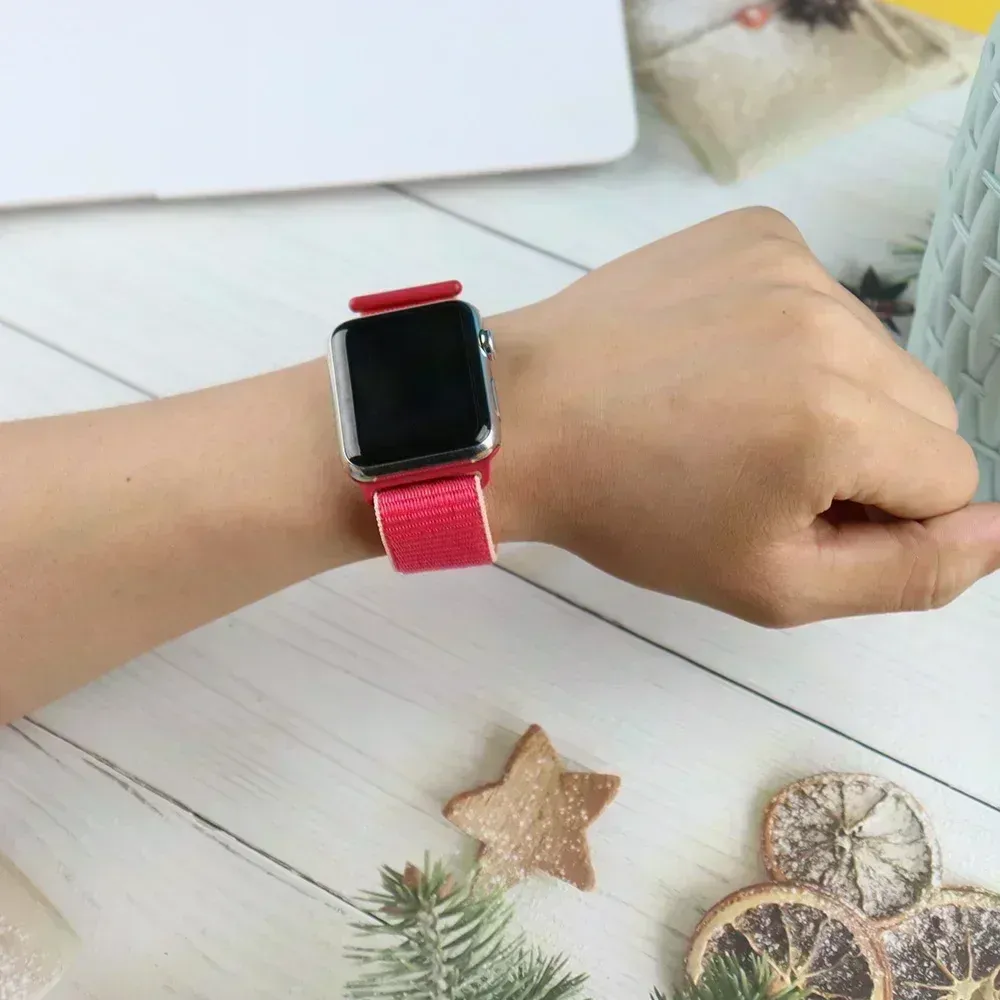 Bracelet sport nylon Apple Watch 38 à 49 mm