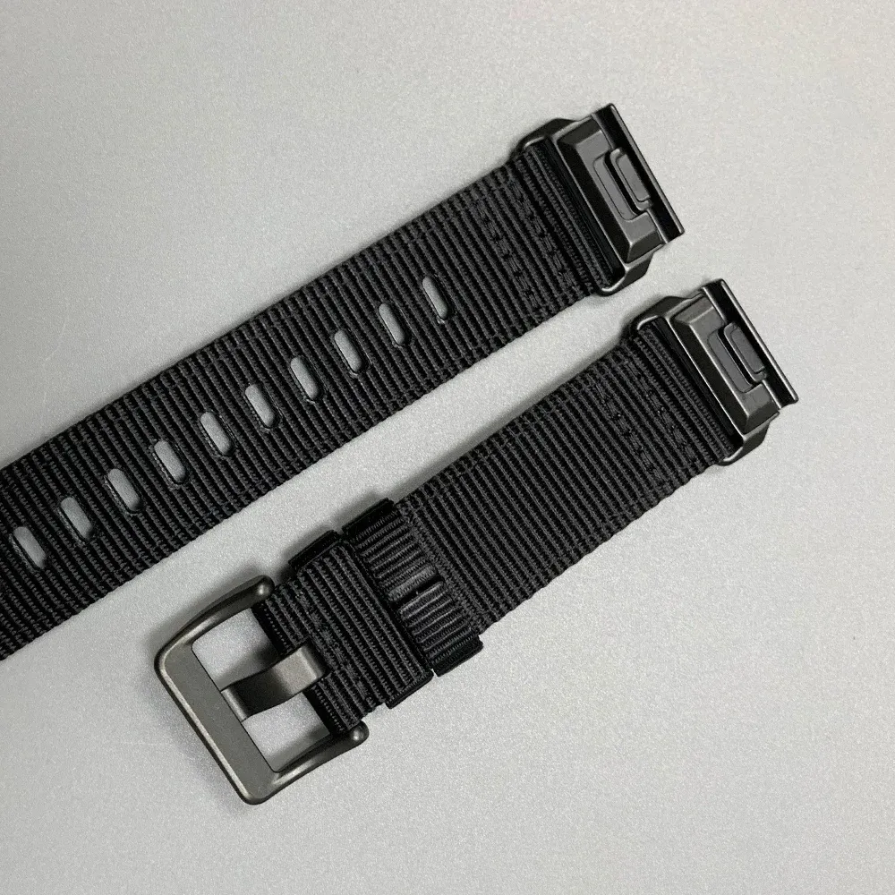 Bracelet sport nylon QuickFit 22 à 26 mm pour Garmin