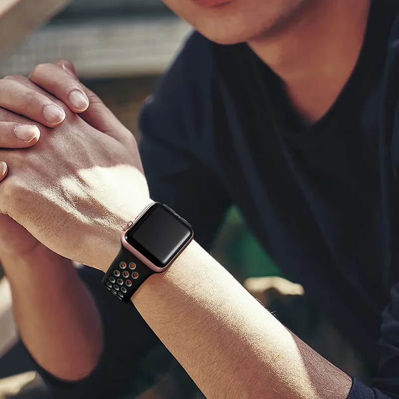 Bracelet sport respirant pour Apple Watch 38 à 49 mm