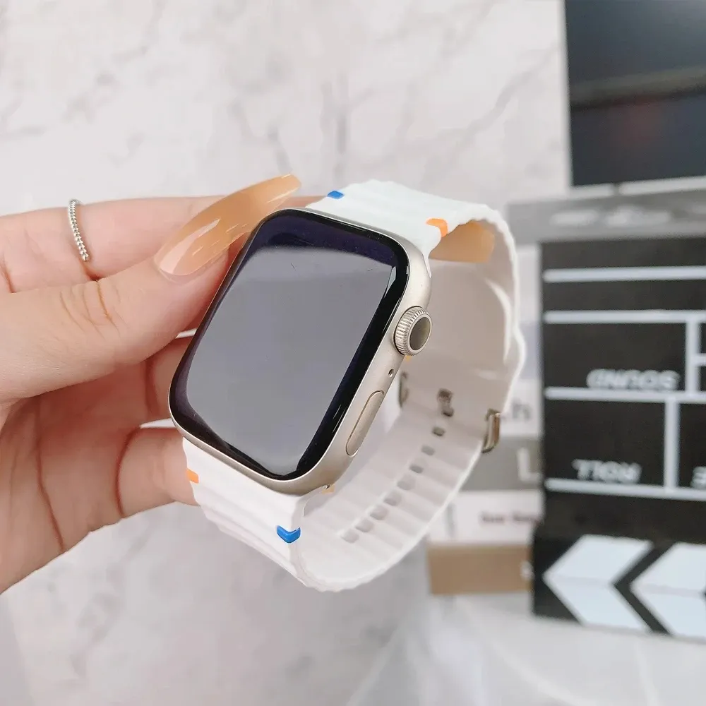 Bracelet sport silicone pour Apple Watch 40 à 49 mm