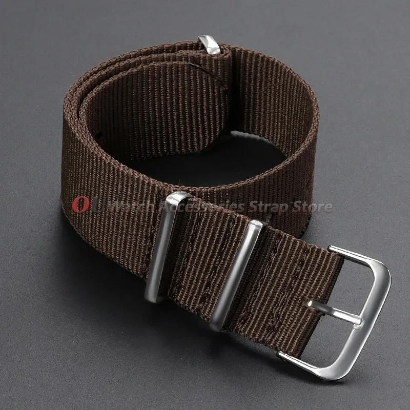 Bracelet toile nylon monobloc 12 à 24 mm universel