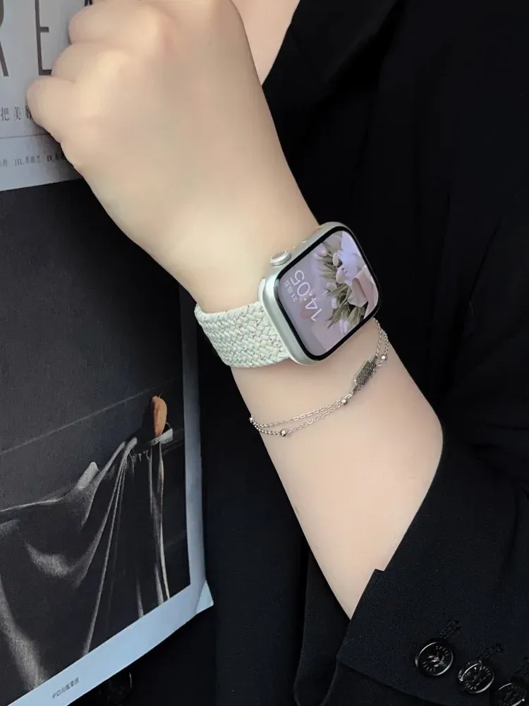 Bracelet tressé pour Apple Watch 38 à 49 mm