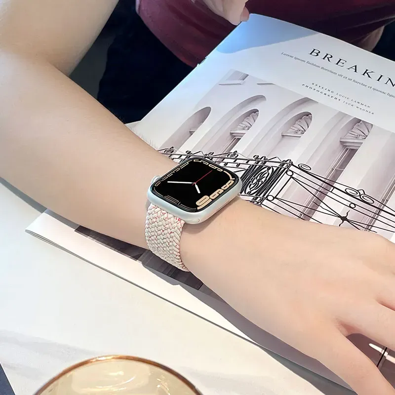 Bracelet tressé pour Apple Watch 38 à 49 mm