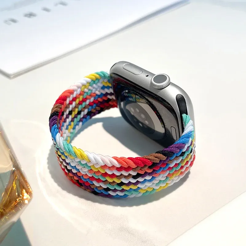 Bracelet tressé pour Apple Watch 38 à 49 mm