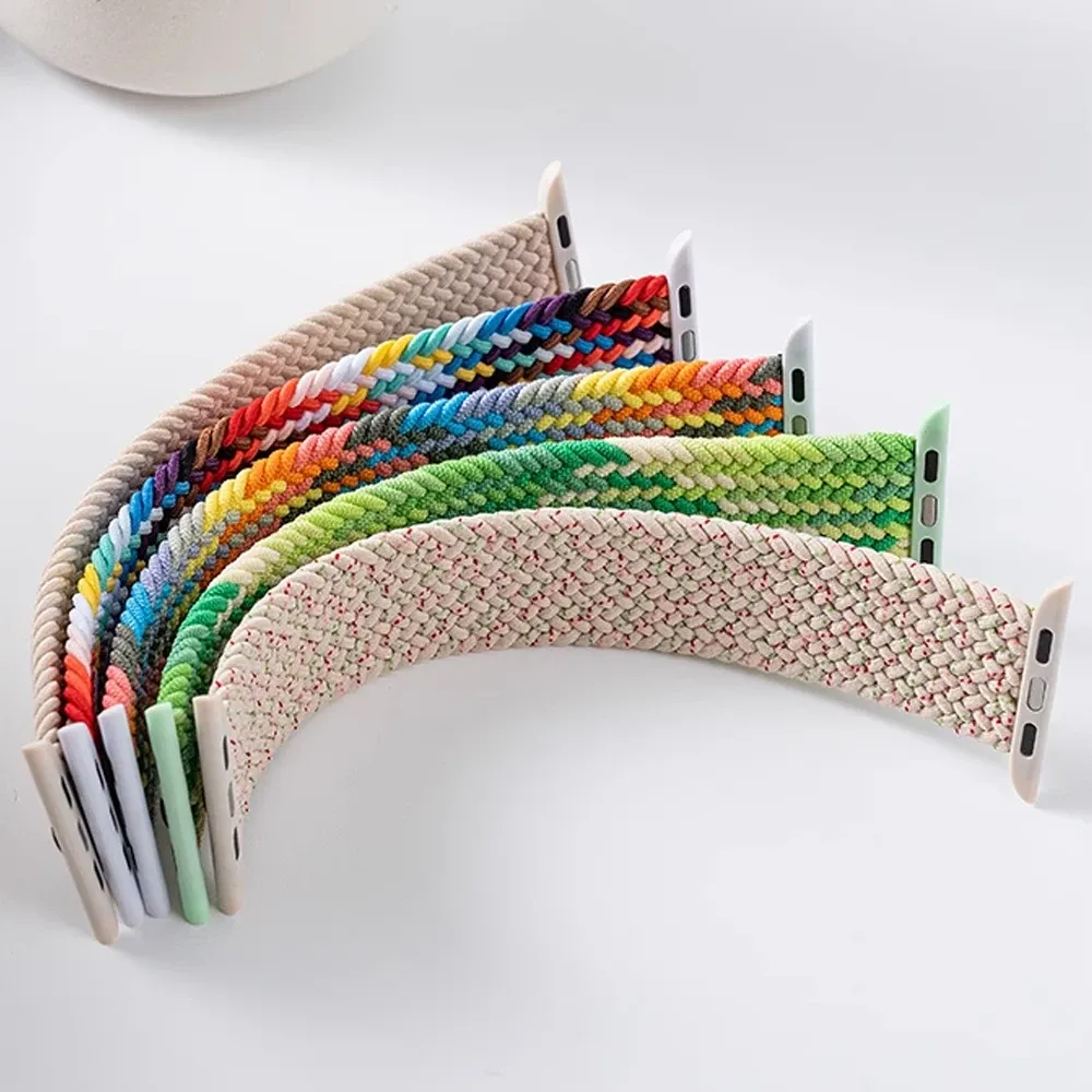 Bracelet tressé Solo Loop pour Apple Watch 38 à 49 mm
