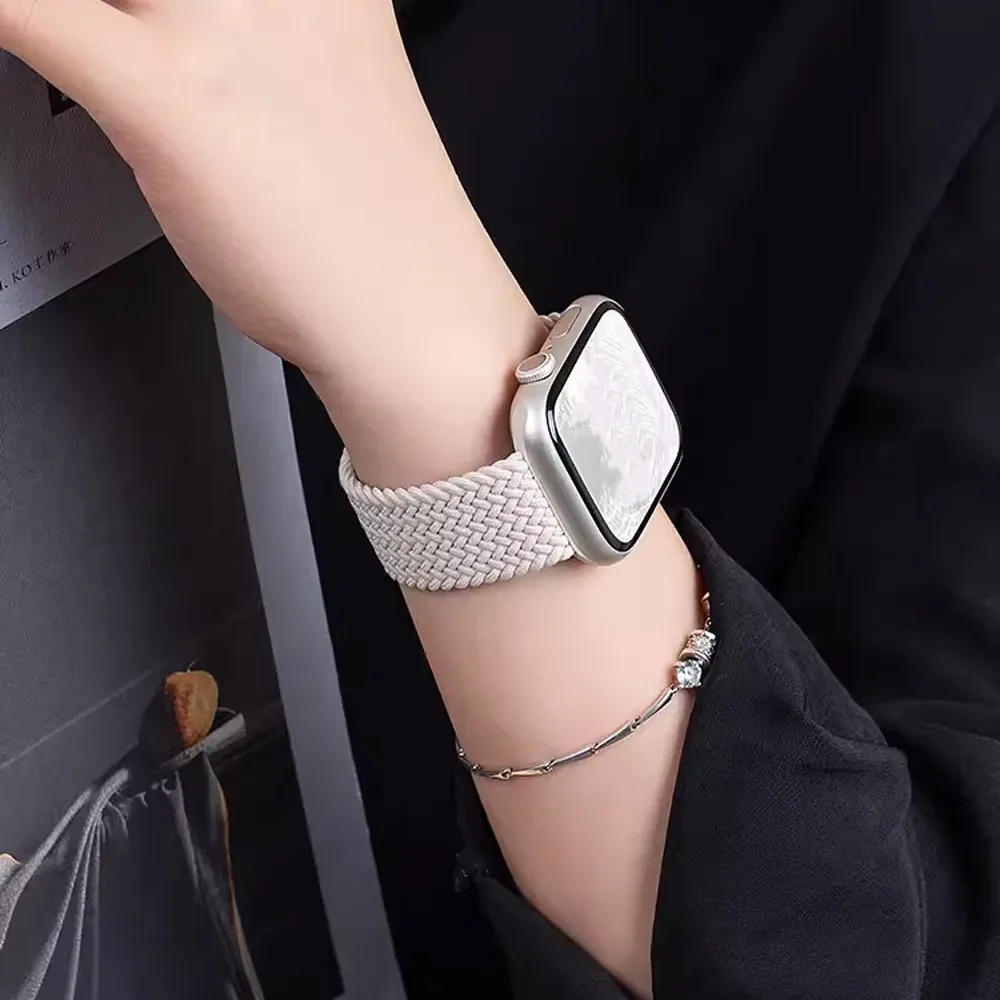 Bracelet tressé Solo Loop pour Apple Watch 38 à 49 mm