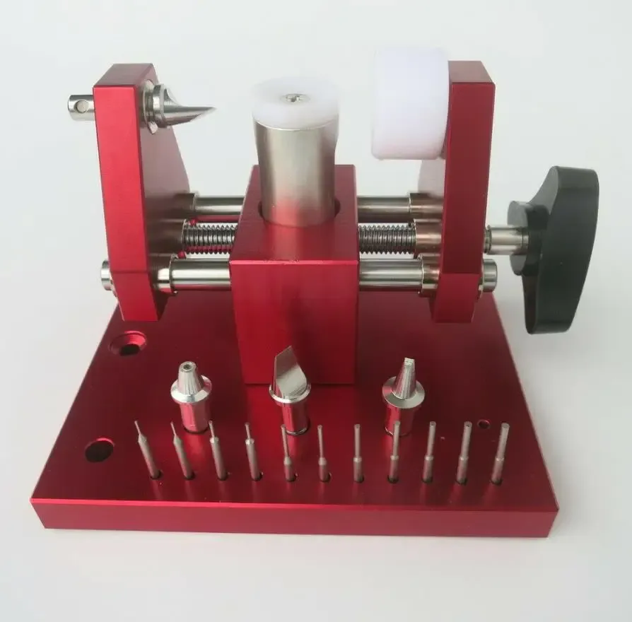 Outil montre multifonction extracteur de goupille