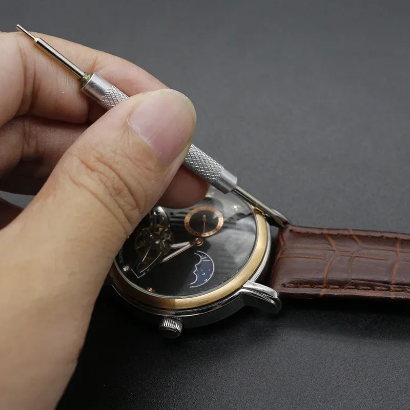 Outil réparation bracelet montre